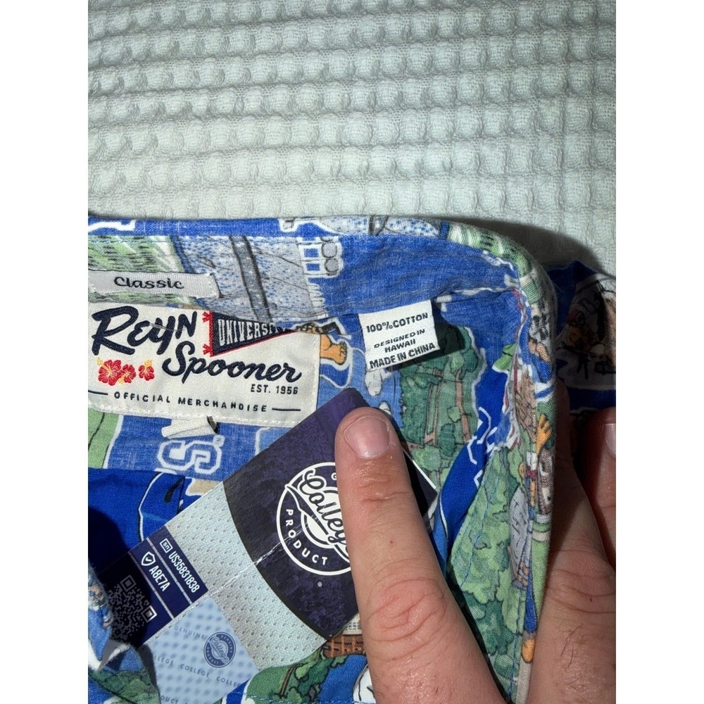 NEW Reyn Spooner x University Kentucky Wildcat Mens Medium All Over Print Aloh - Picture 9 of 9